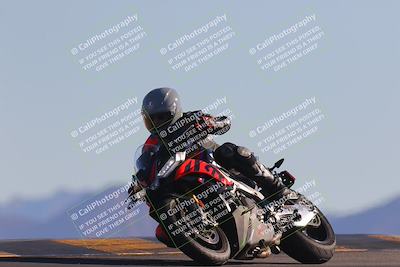 media/Nov-06-2023-Moto Forza (Mon) [[ce023d0744]]/3-Intermediate Group/Session 5 (Turn 9)/